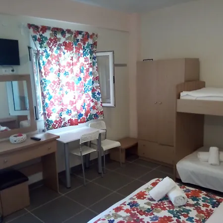 Nikos Apartment *