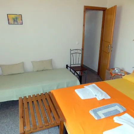 Nikos Apartment *